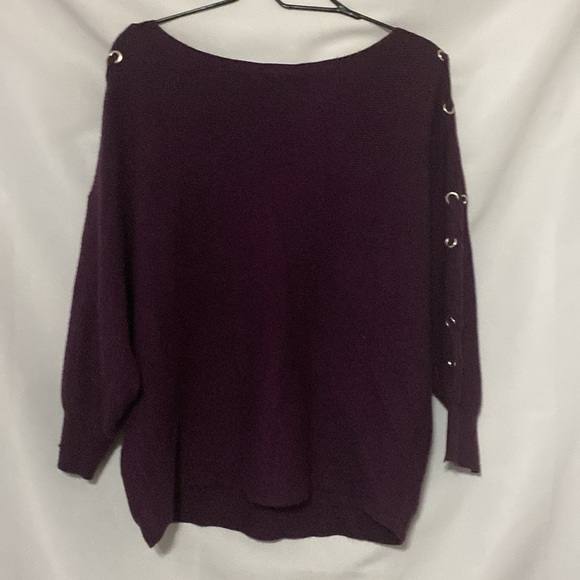 NWT CARMAN MARC VALVO WO SIZE XL EGGPLANT COLOR SWEATER GOLD CRISS CROSS ACCENTS - Picture 9 of 12